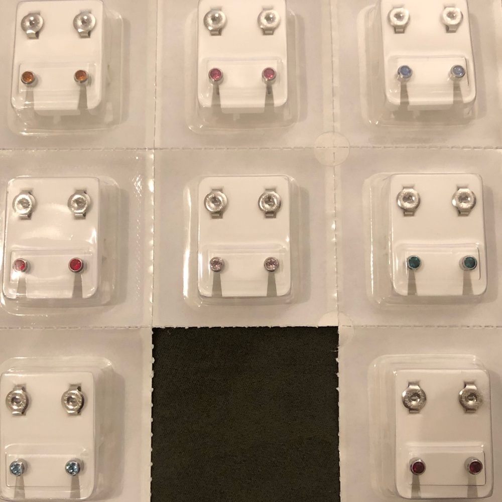 8 Pairs Sterilized Surgical Steel Earring Studs